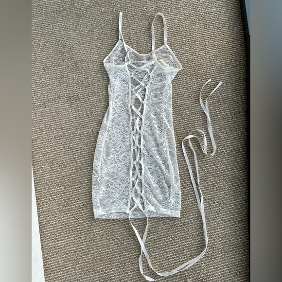 Other - Lace mini dress